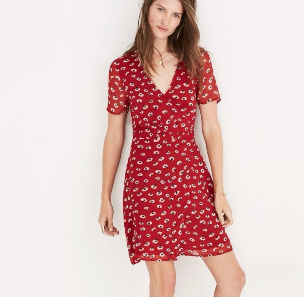 MADEWELL Wrap Style Mini Dress Sheer Chiffon Seattle Red Daisy Print Size 12